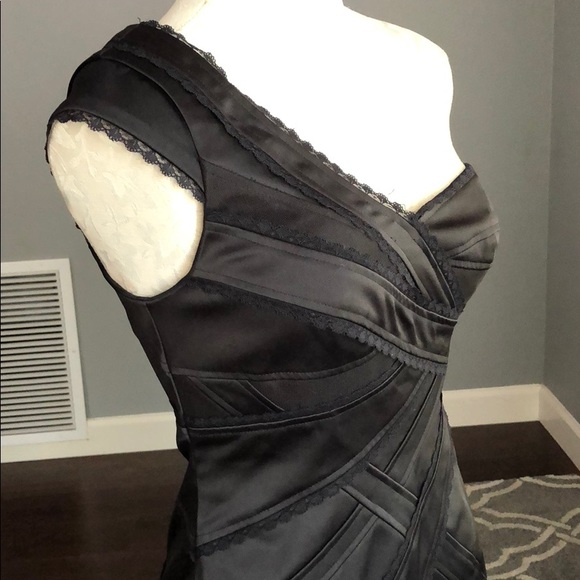 JS Collections Black Bandage Lace Trim Dress - Picture 2 of 8